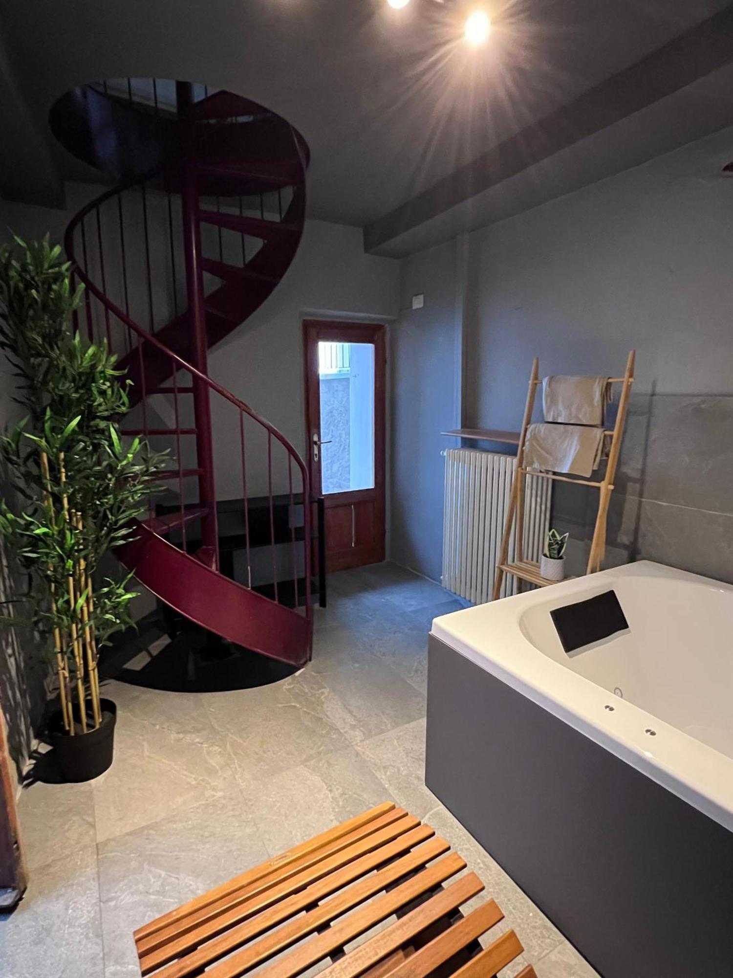 Villa Como, Jacuzzi Spa And Private Pool Blevio Exteriör bild